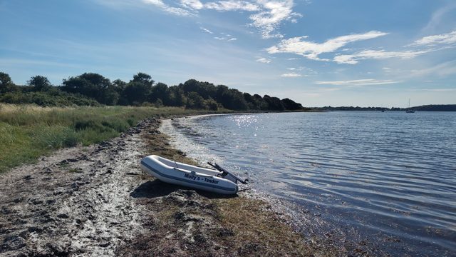 Ausflug mit dem Schlauchboot auf dem Wasser
